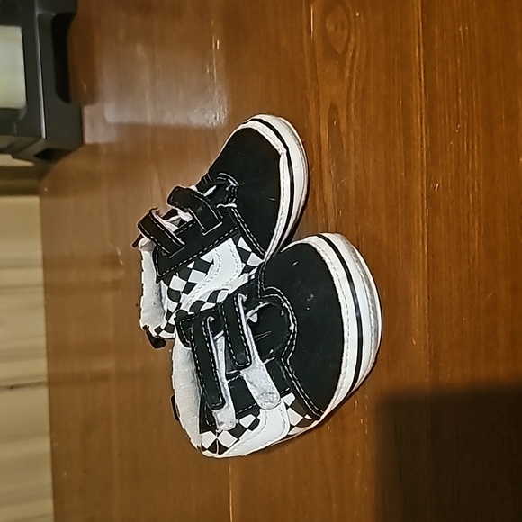 Soft bottom baby shoes - Picture 1 of 1